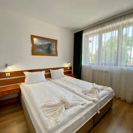 Отель Edelweiss